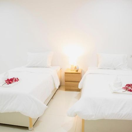 Apartamento ตะวันแมนชั่น Ban Na Khua Exterior foto