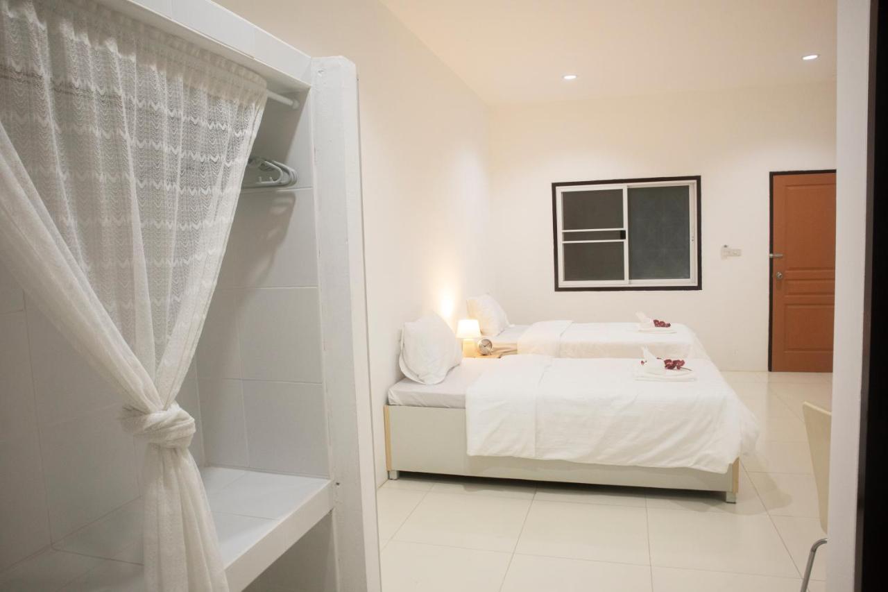Apartamento ตะวันแมนชั่น Ban Na Khua Exterior foto