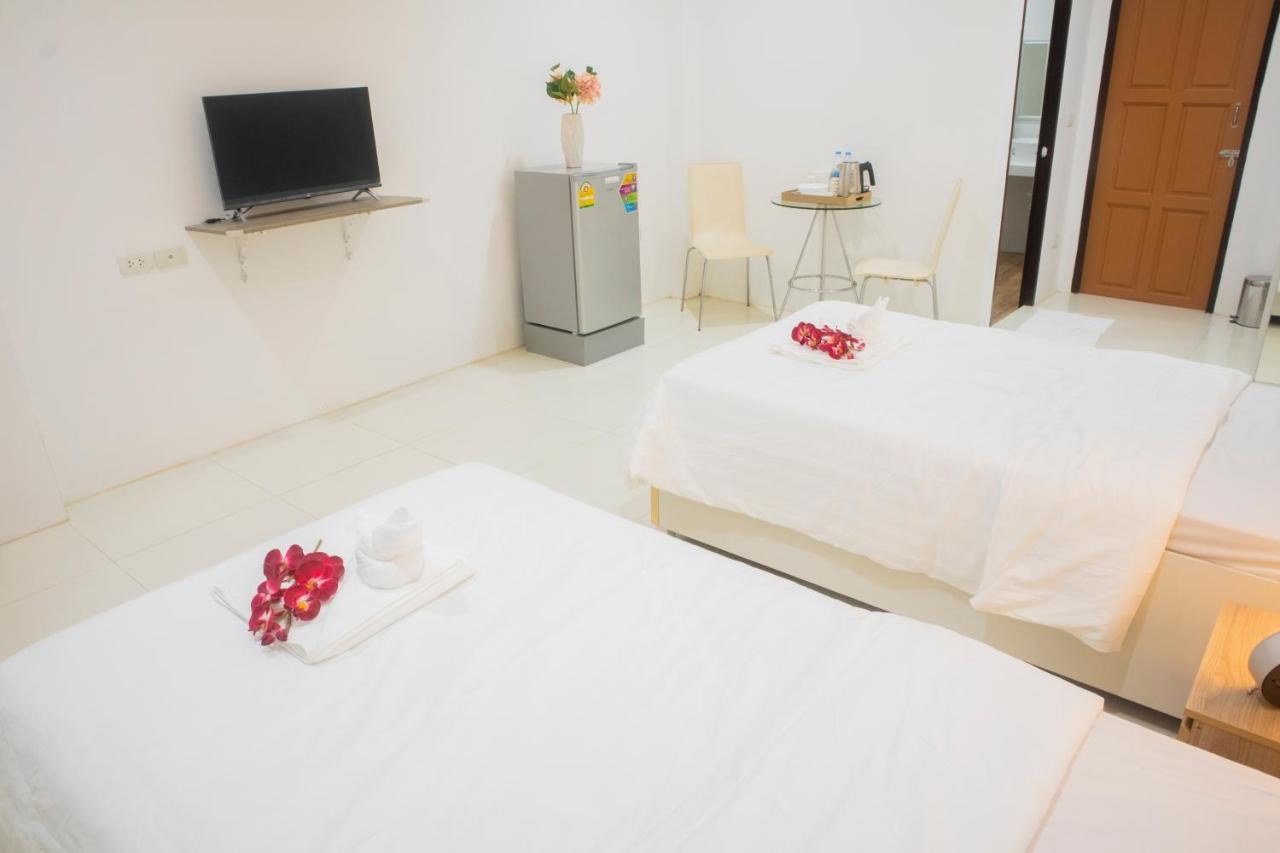 Apartamento ตะวันแมนชั่น Ban Na Khua Exterior foto