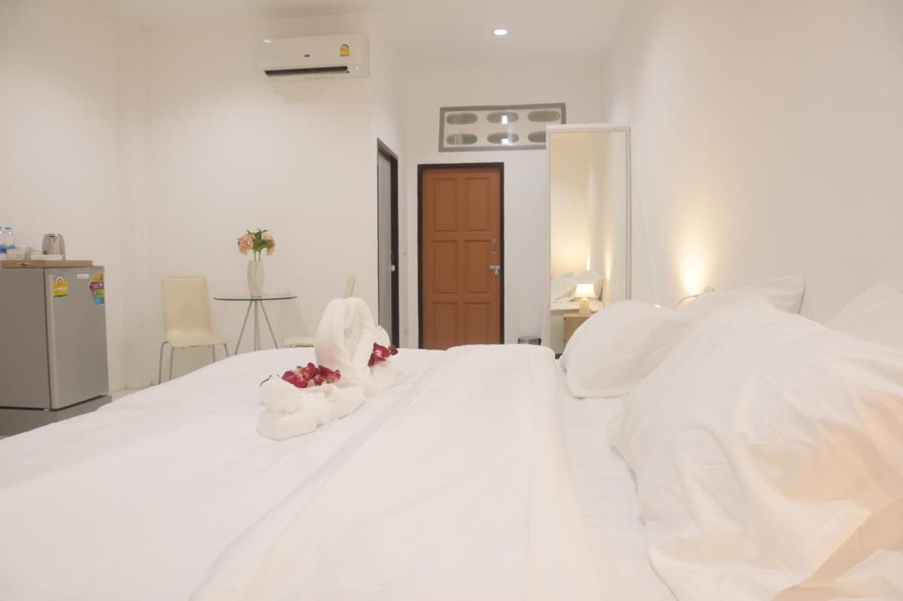 Apartamento ตะวันแมนชั่น Ban Na Khua Exterior foto